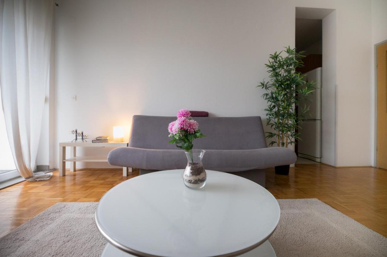 Apartman Ana Apartment Osijek Exterior photo